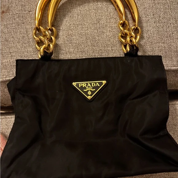 Prada bag - Picture 9 of 14